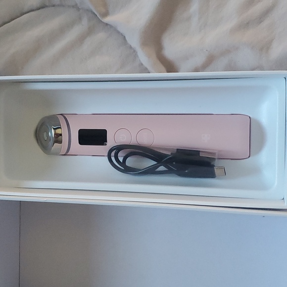 Pink Skincare Tool - Picture 3 of 4